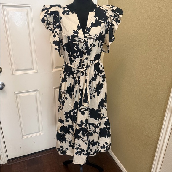 a new day Dresses & Skirts - a new day Flutter Sleeve Black and Cream Midi Dress
